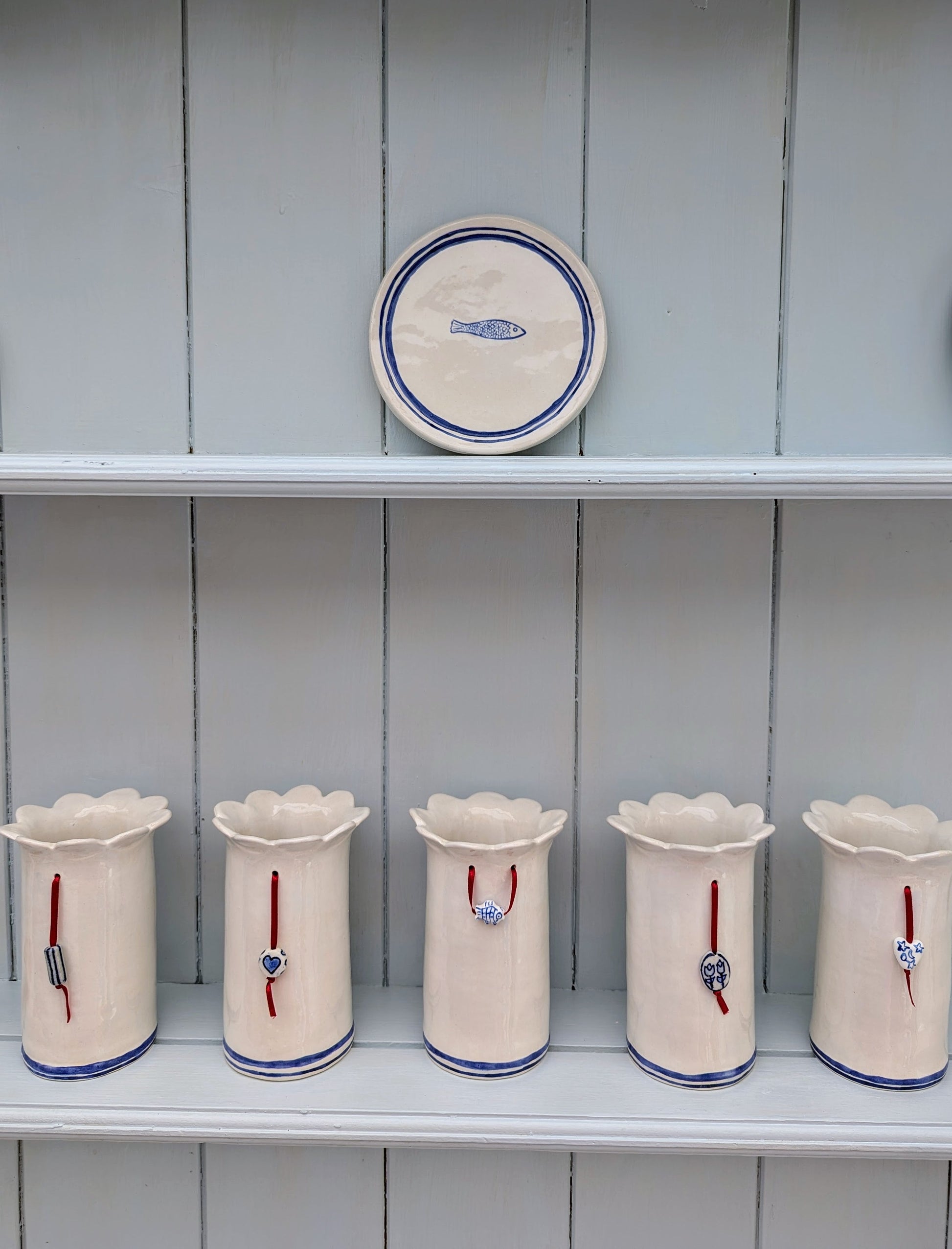 Blue & white Daisy vase