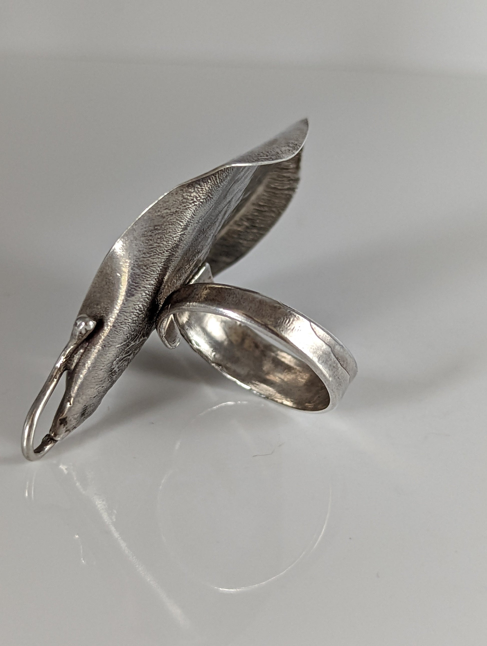 Silver Steed Unique, Extravagant Leaf Rings with motive