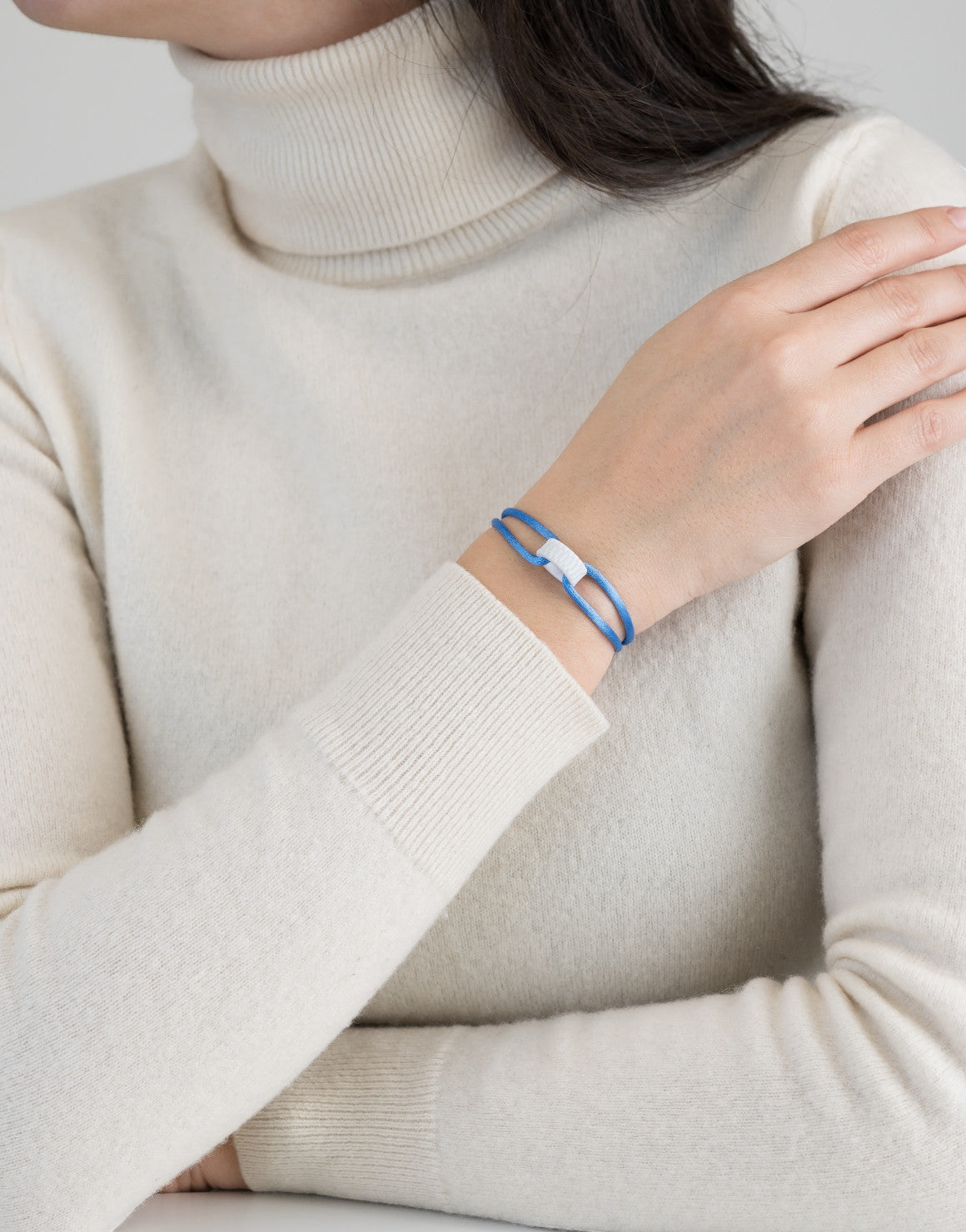 Snow Regent Cord Bracelet