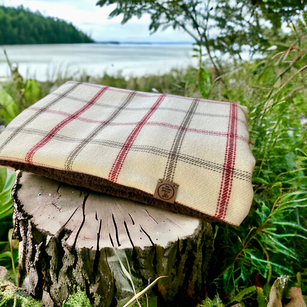 Regular Luxury Handcrafted Cream Red Grey Check Dog Pet Blanket