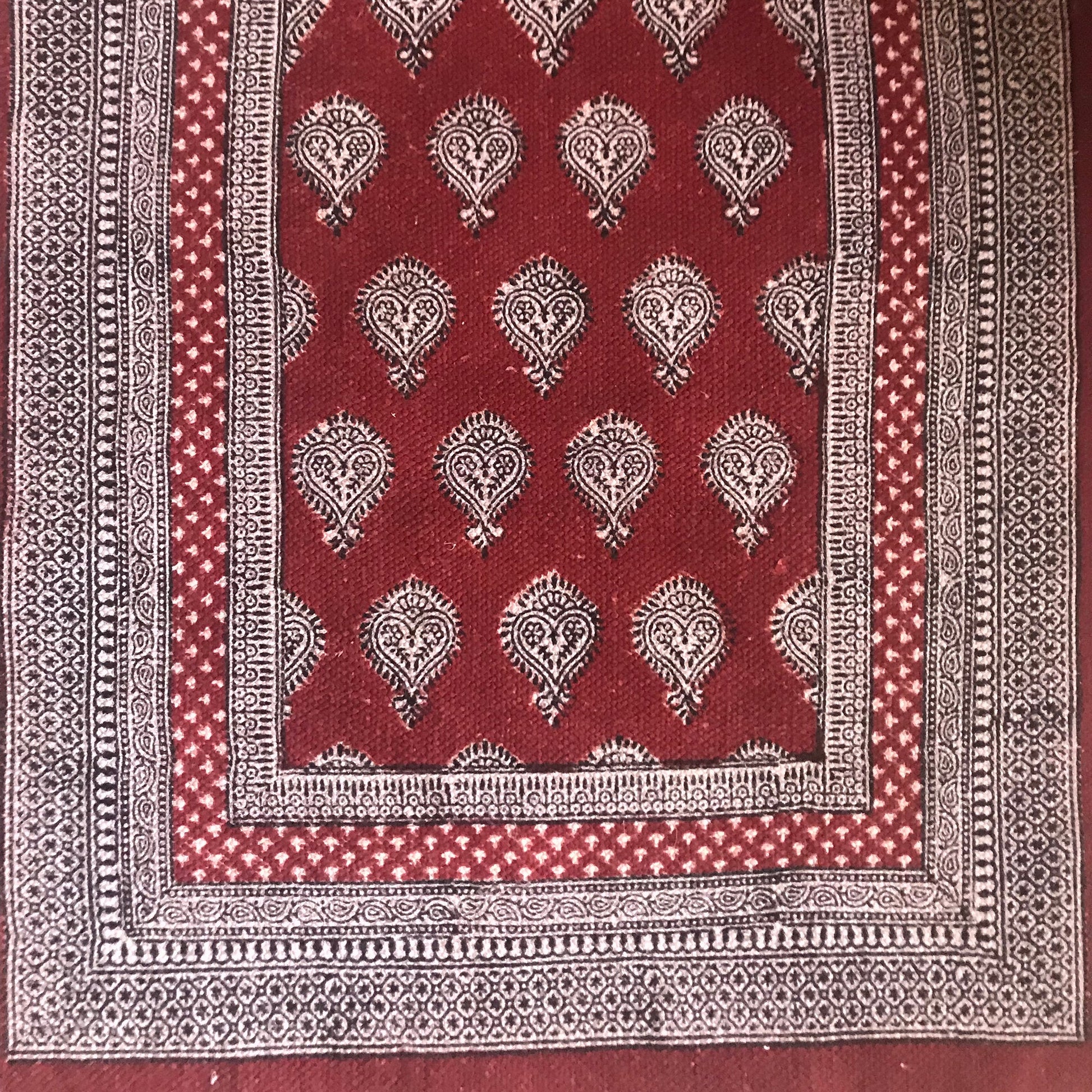 Paisley Jaal Hand-block Print Rug - Red White