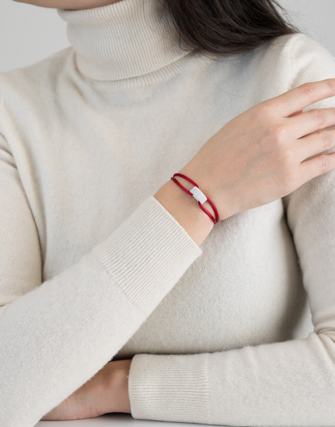 Snow Regent Cord Bracelet