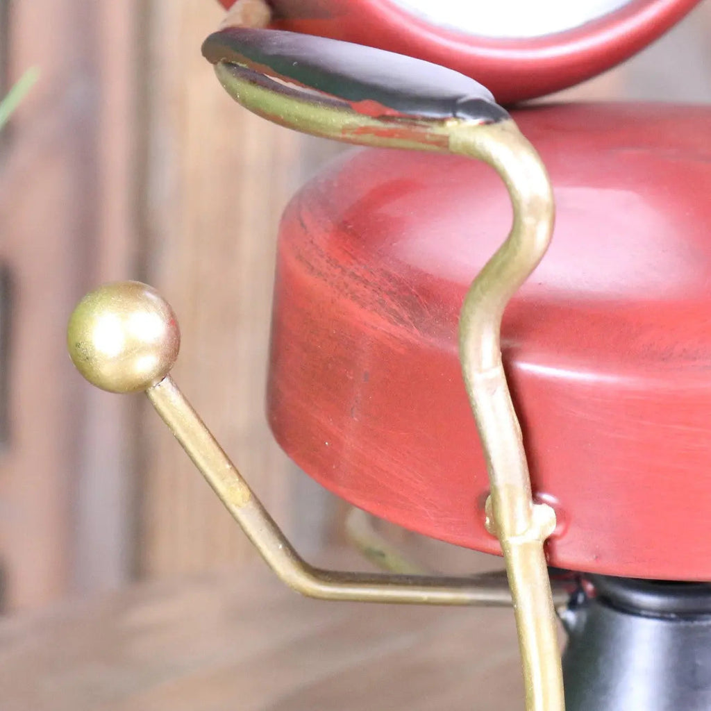 Retro Barber Clock Red Hairdressing Chair