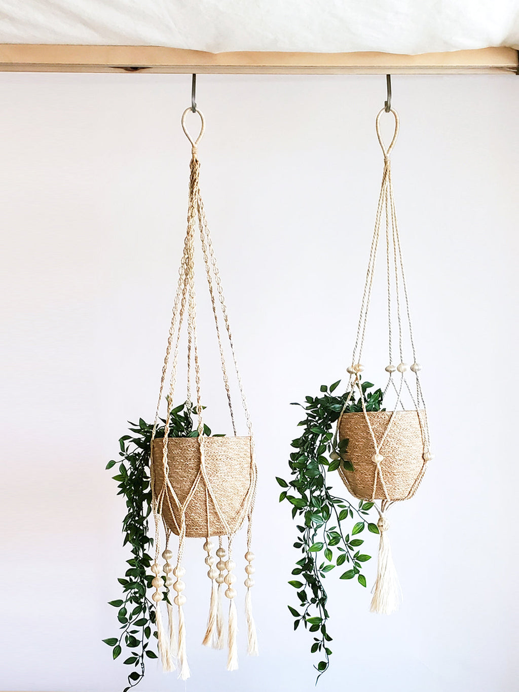 Natural Jute Plant Hanger Fiora