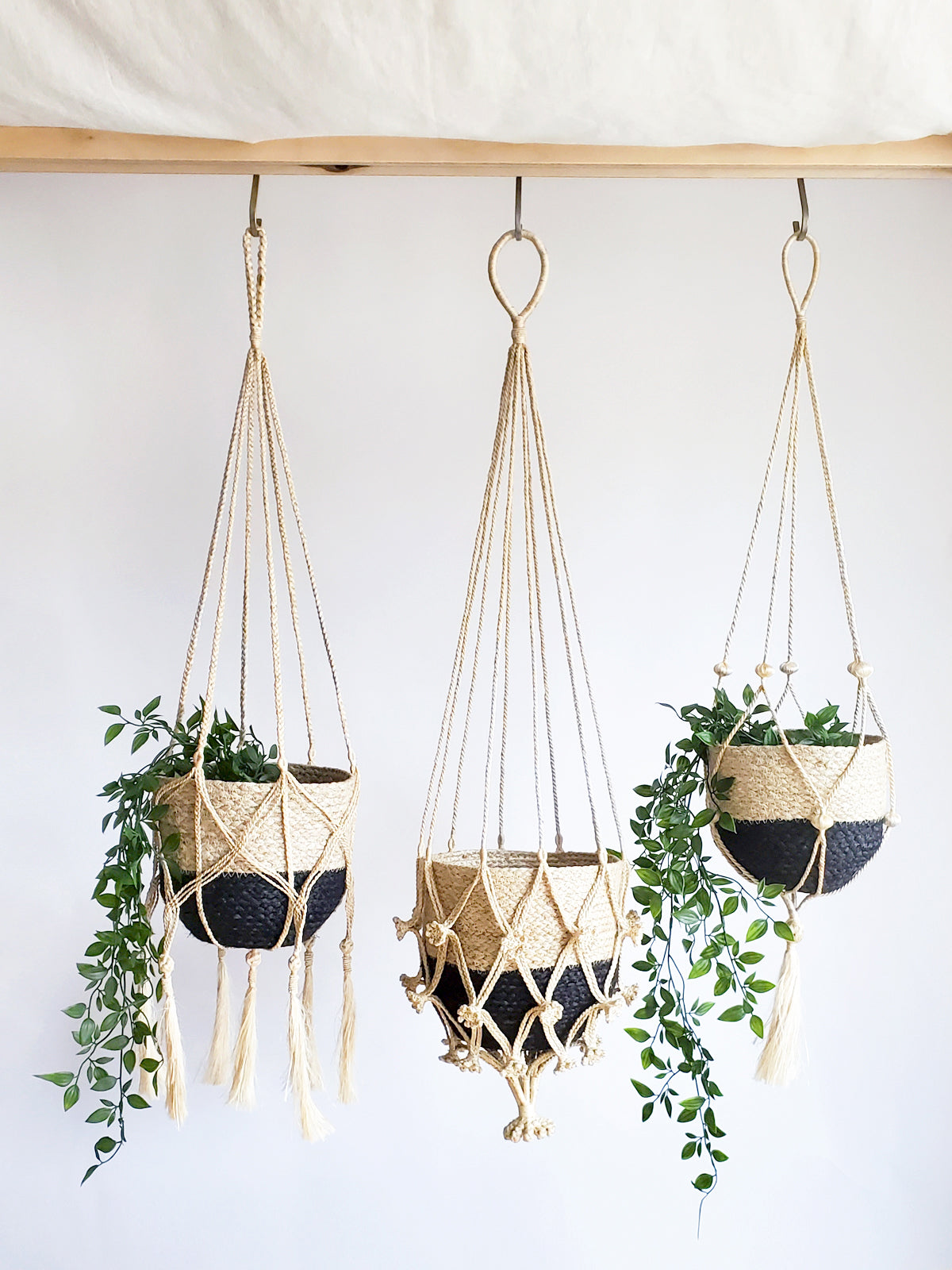Plant Hanger in Natural Braided Jute