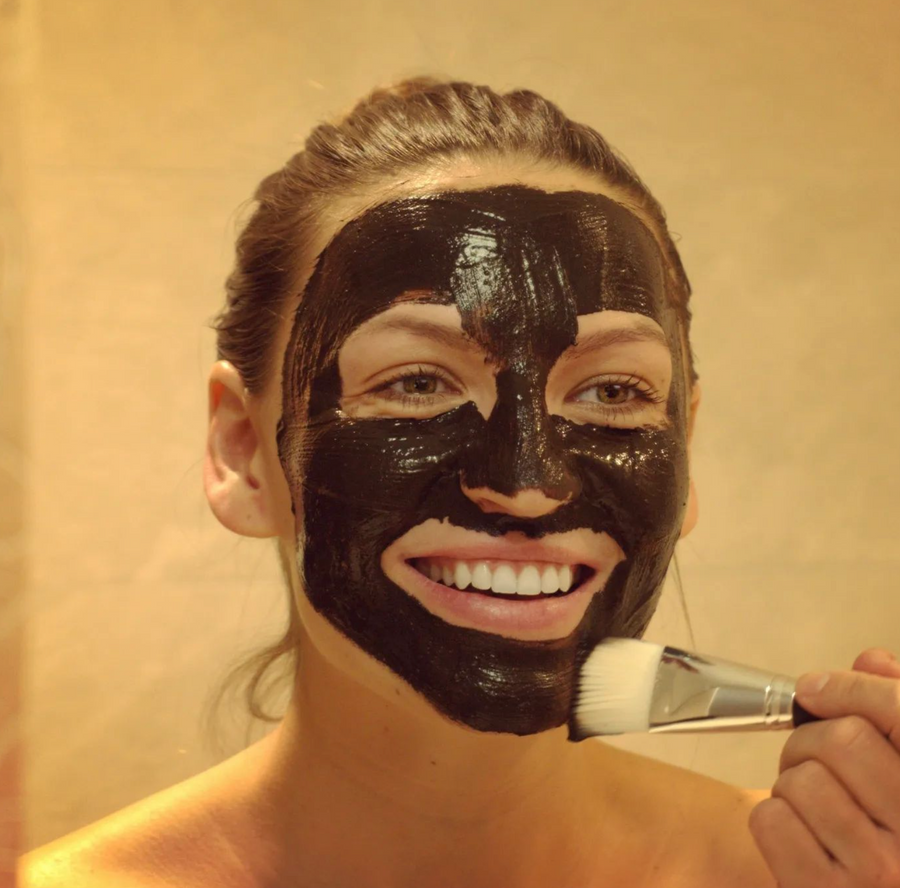 24K Gold & Peat Anti-Wrinkle Mask – Natural & Effective Skincare by Turbliss at www.brixbailey.com