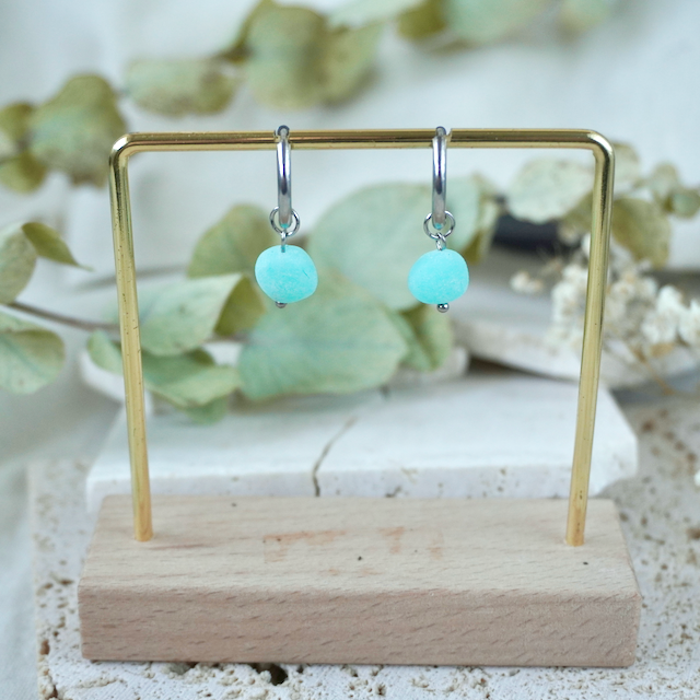 Terra Huggie Pebbles