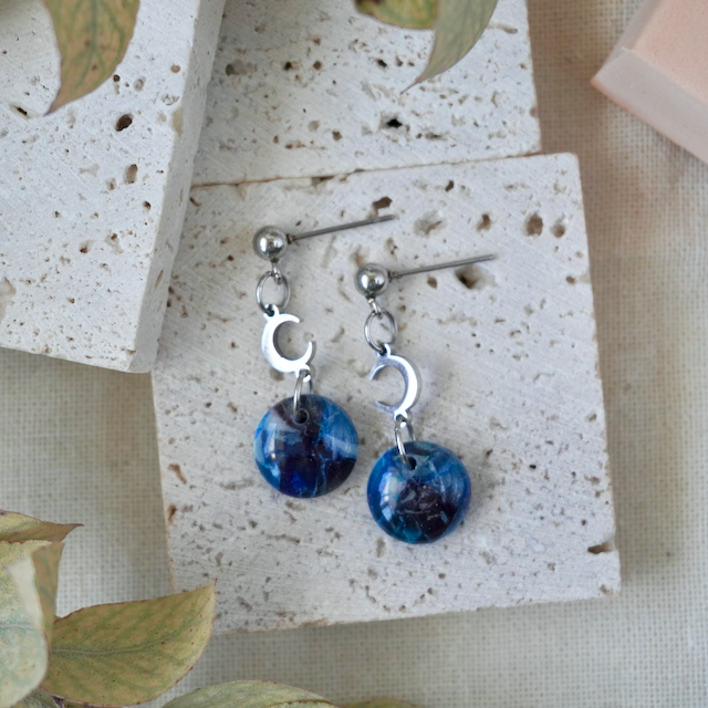 Equinox Stud Mini Moon