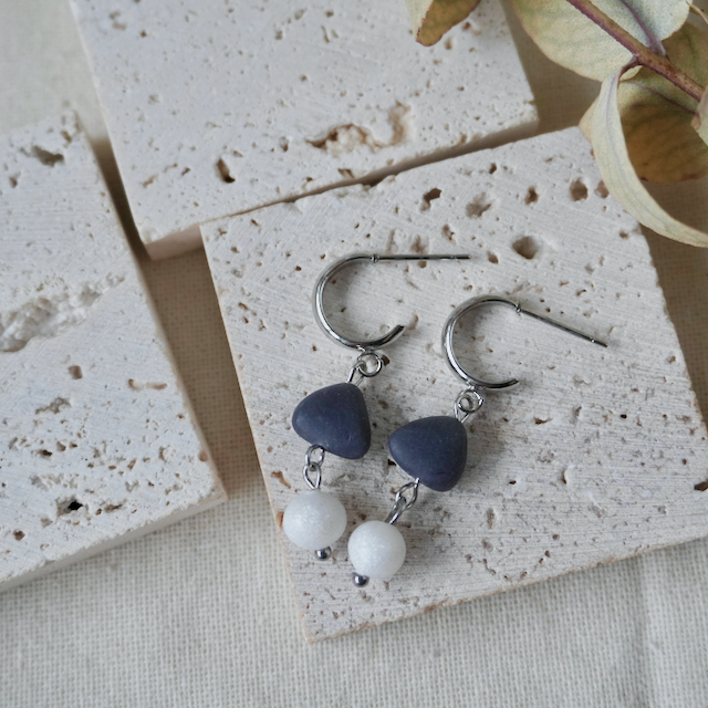 Terra Stud Huggie Duo Pebble