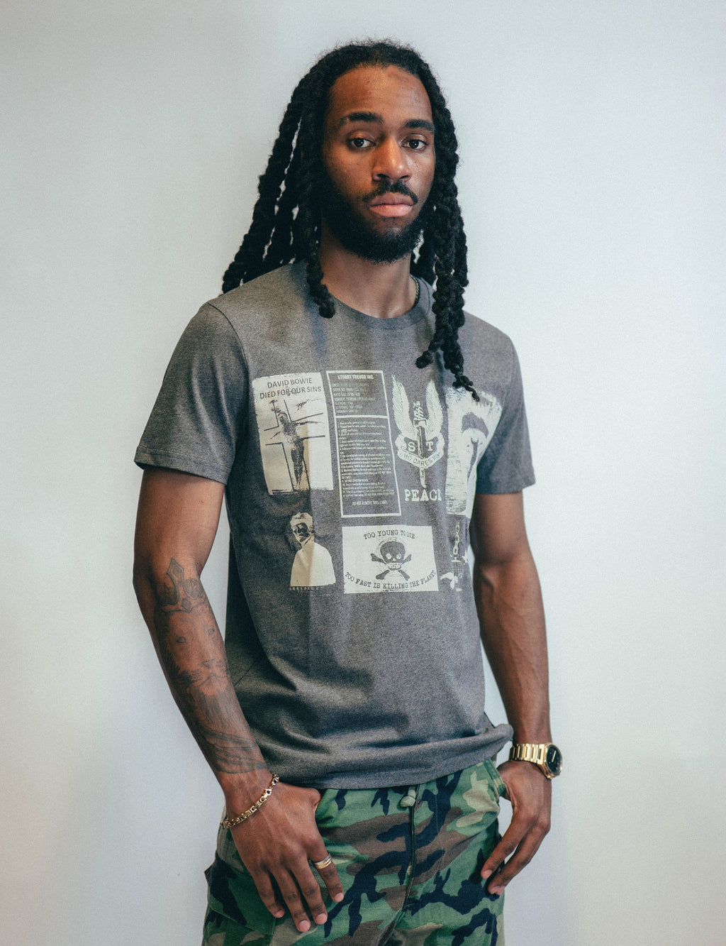 T-Shirt with Printed Patches in Grey