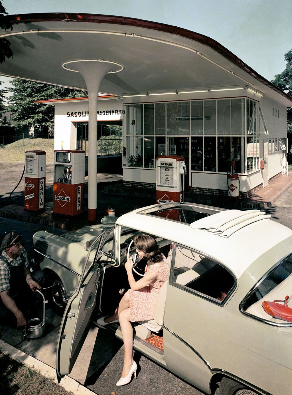 It's a Gas World Travel Guide