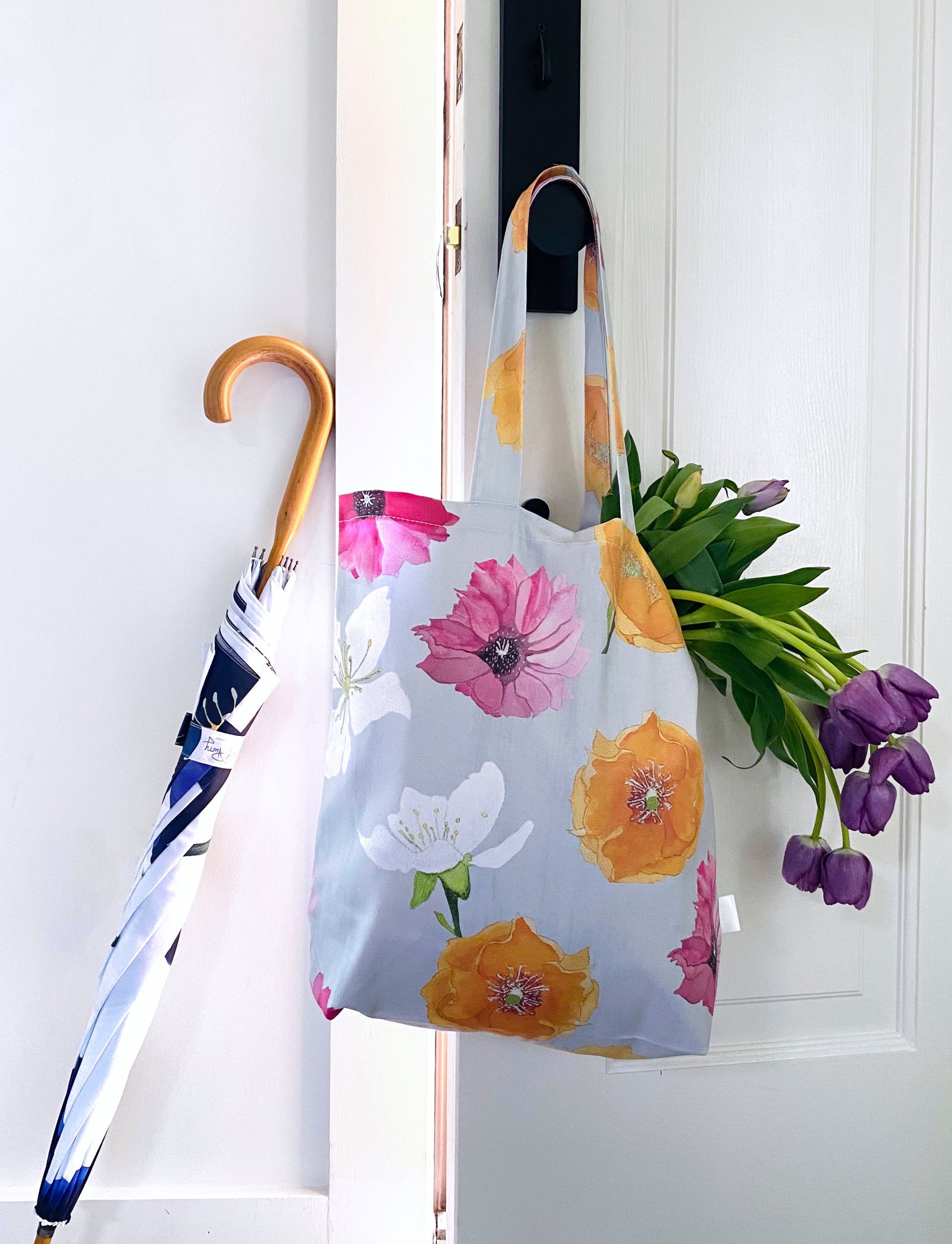 Cactus Flowers Tote Bag in Grey