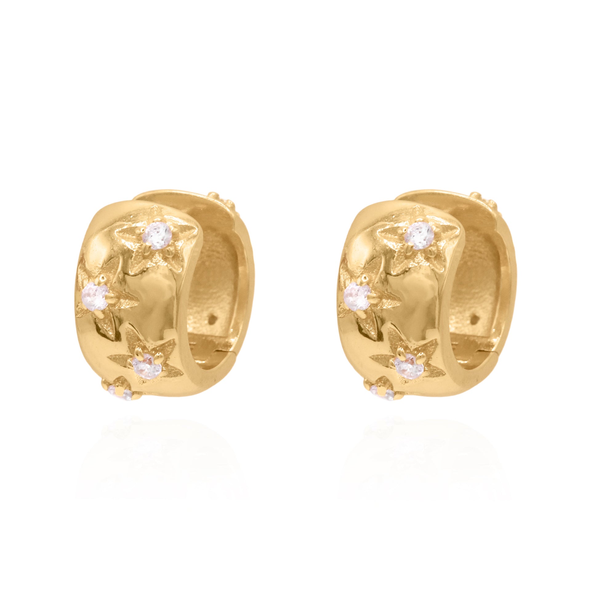 Thea Chunky Star Huggie Earrings | 18K Gold Plated