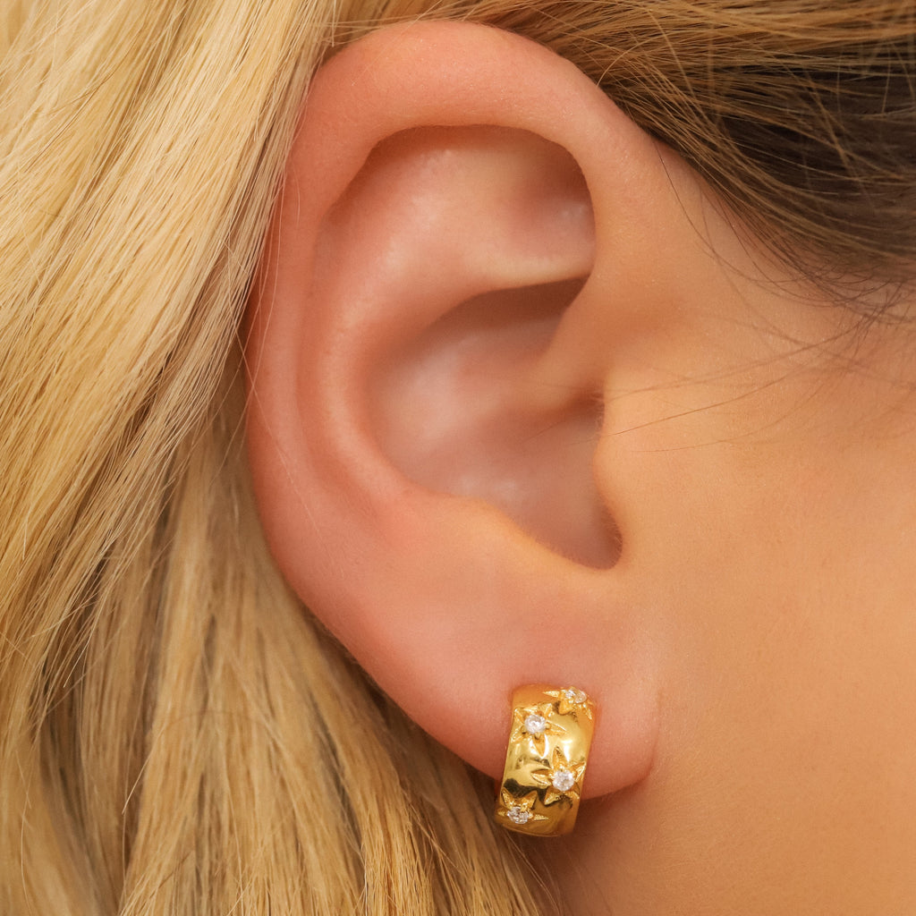 Thea Chunky Star Huggie Earrings | 18K Gold Plated