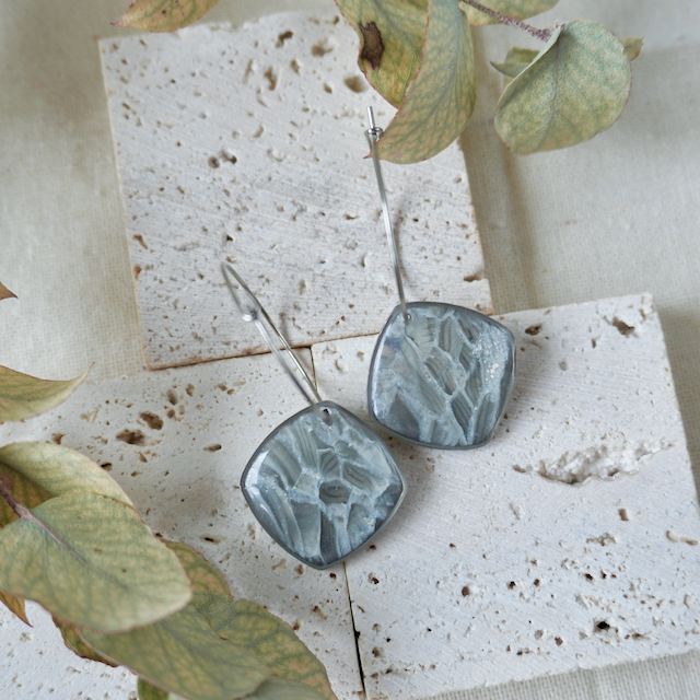 Celestia Thin Hoop Square