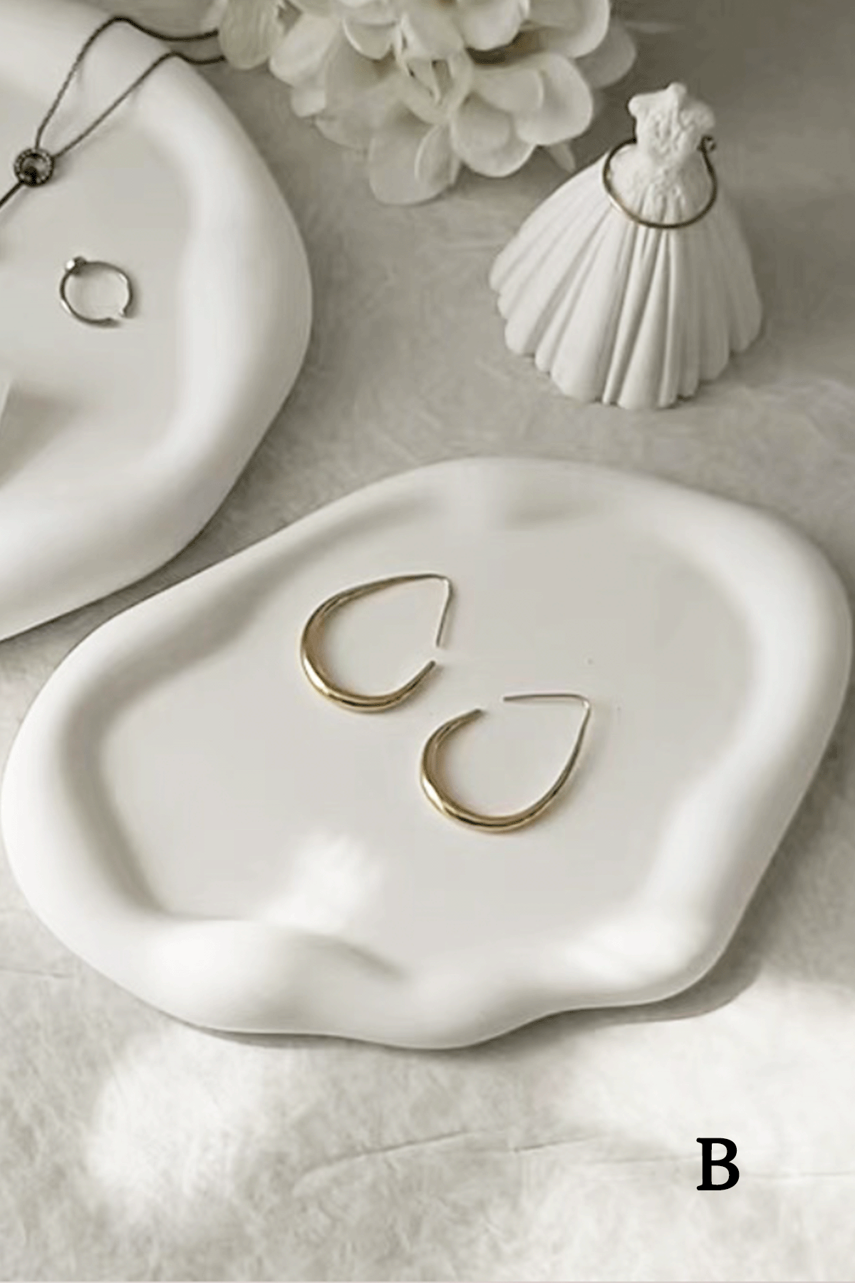 Irregular Shaped Jewellery Tray