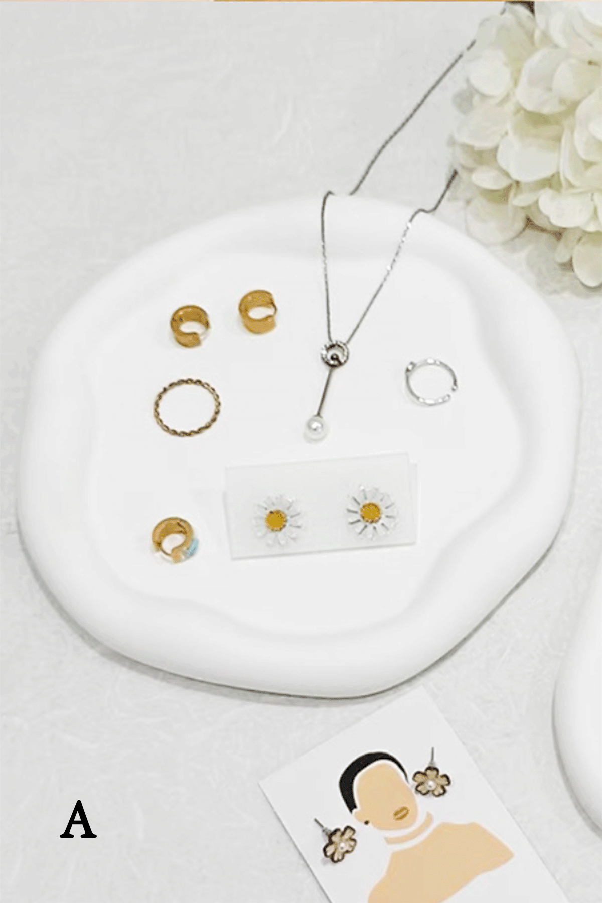 Irregular Shaped Jewellery Tray