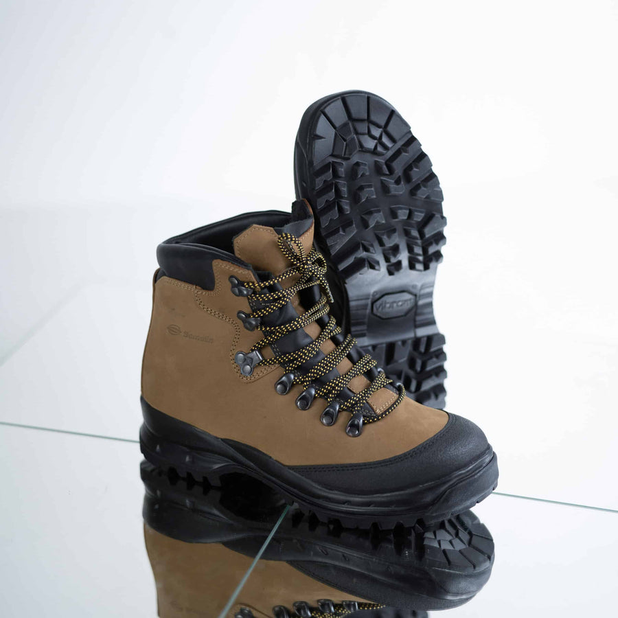 553P Tundra Hiking Boots