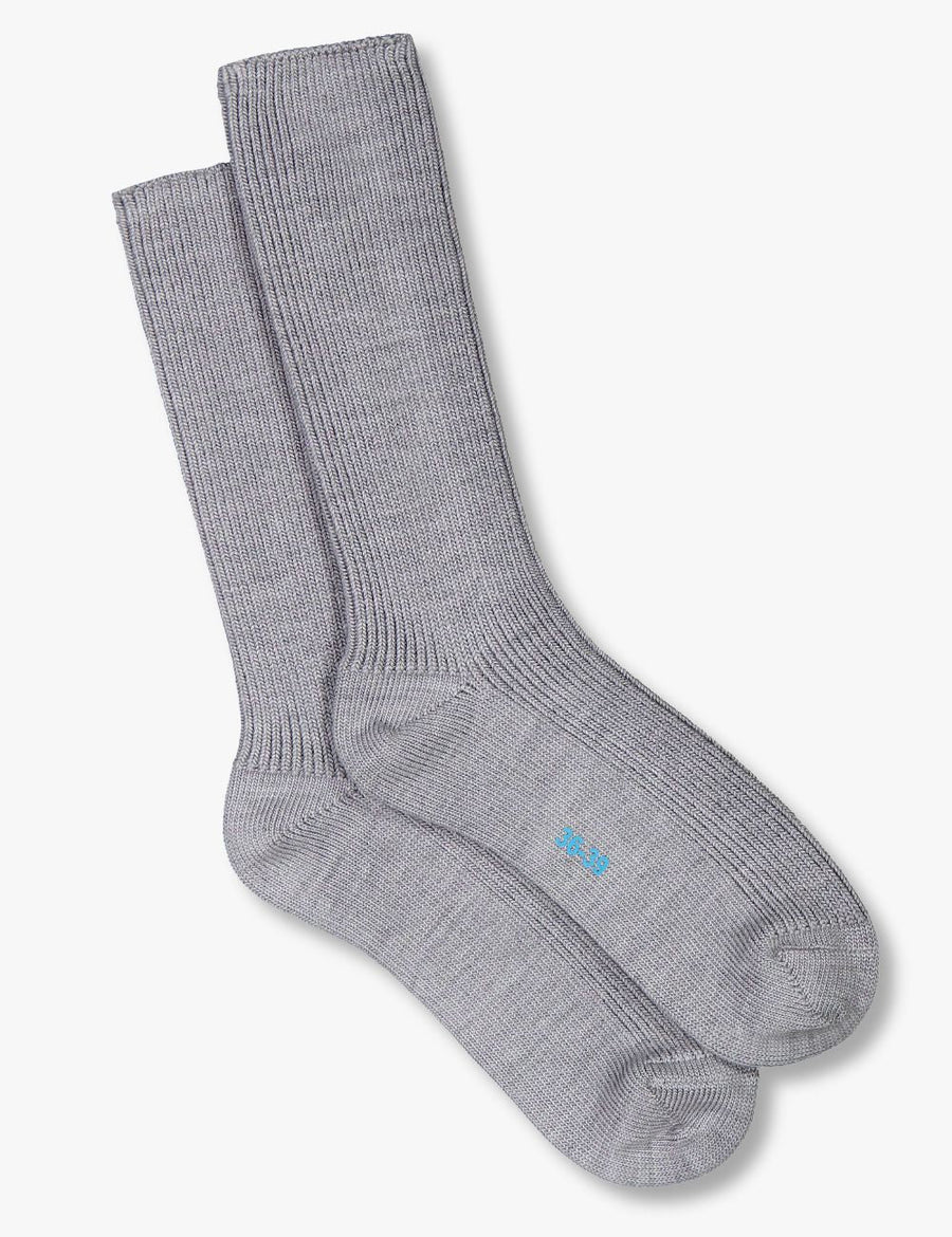 WALTER Merino Wool Hiking Socks – Warm, Dry & Comfortable by Breden at brixbailey.com