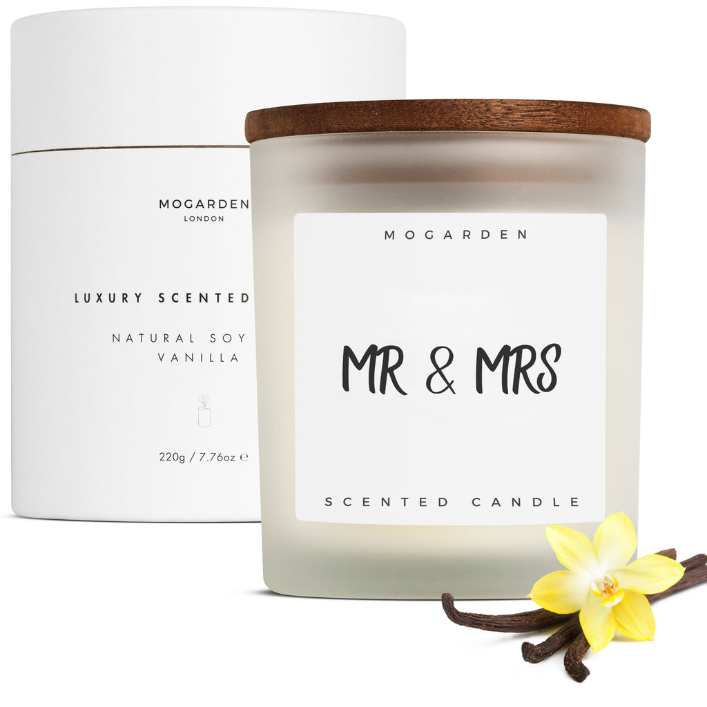 Wedding Candle Gift, Wedding Gifts for Bride and Groom, Mr and Mrs Gift, Luxury Scented Vanilla Candle Natural Soy 220g