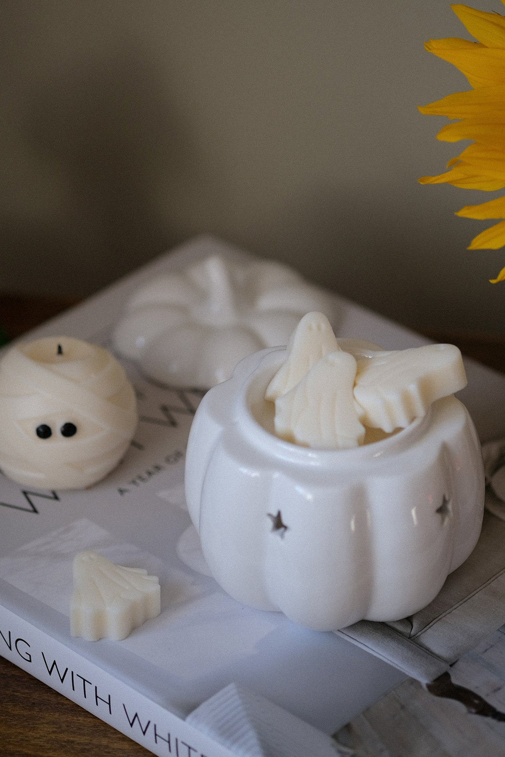 Pumpkin Wax Melt Burner - White