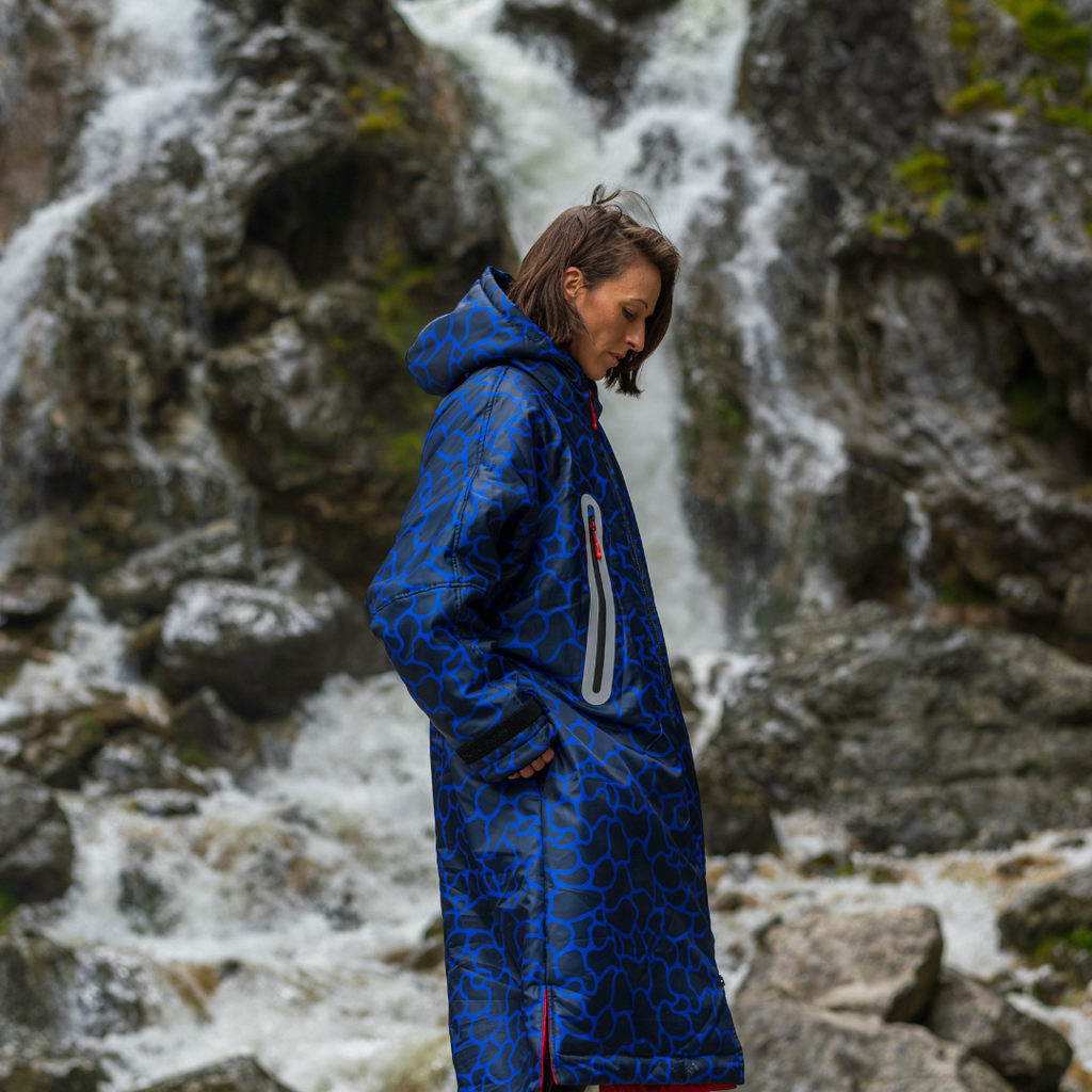 Unisex Brass Monkey Dip Coat Water Design