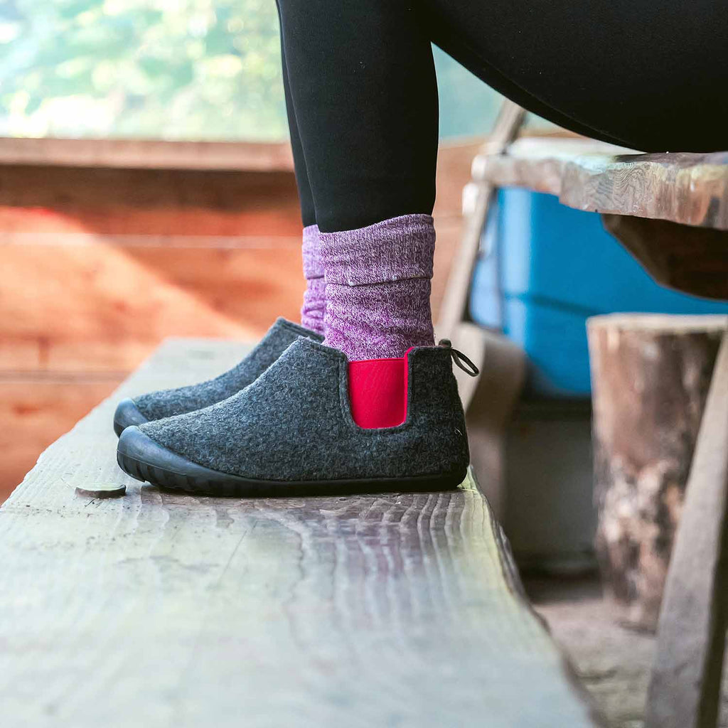 Brumby Women's Slipper Boot in Charcoal and Red