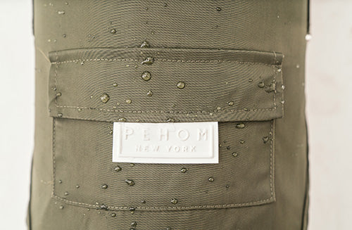 Bowery Raincoat in Green