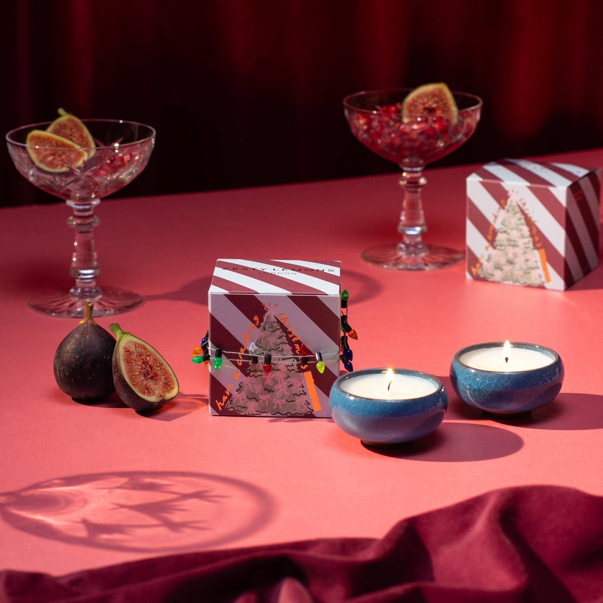 Sparkle Season: Cracking Christmas Tea Lights (Box of 2) - Fireside