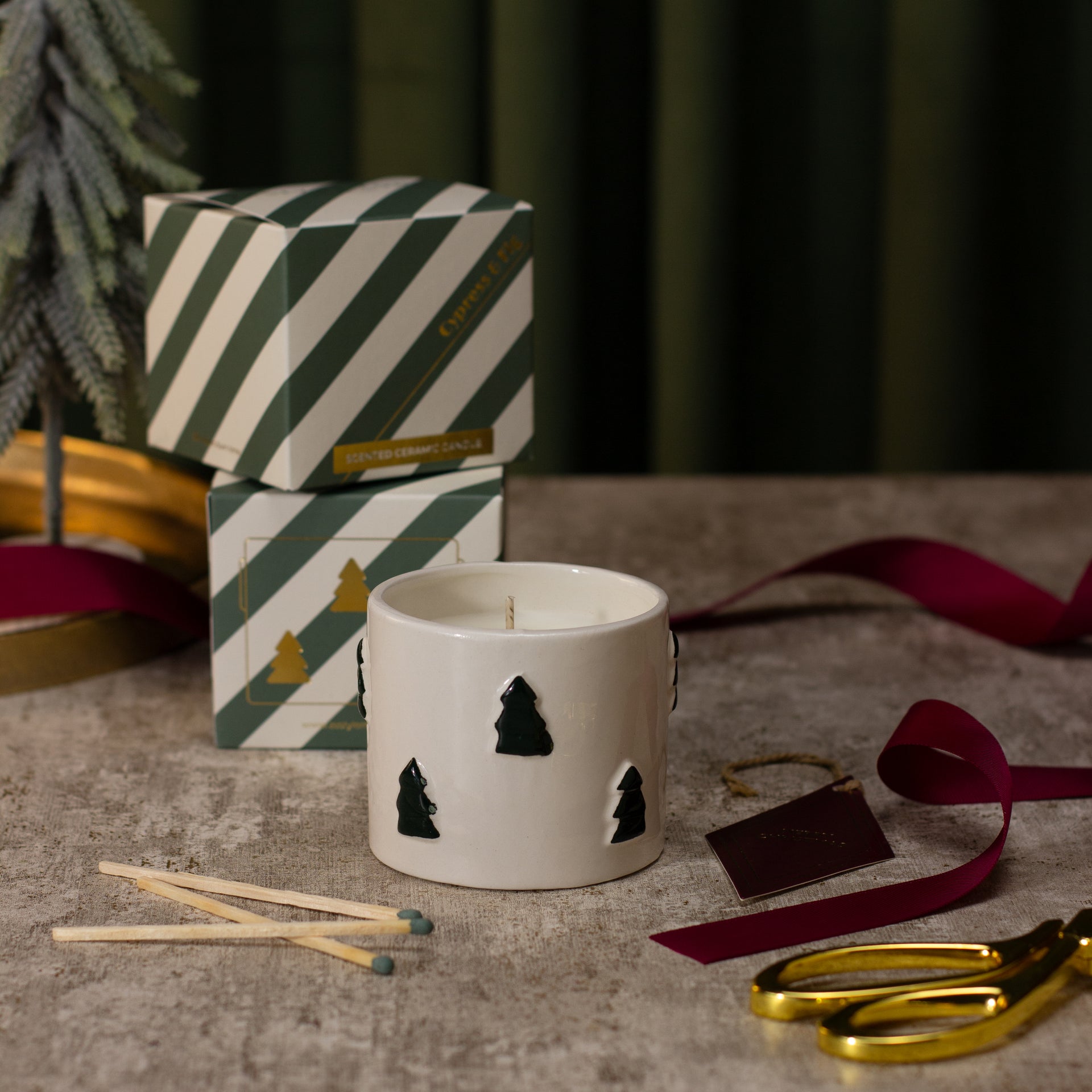 Under the Tree: Christmas Spruce Candle - Cypress & Fig