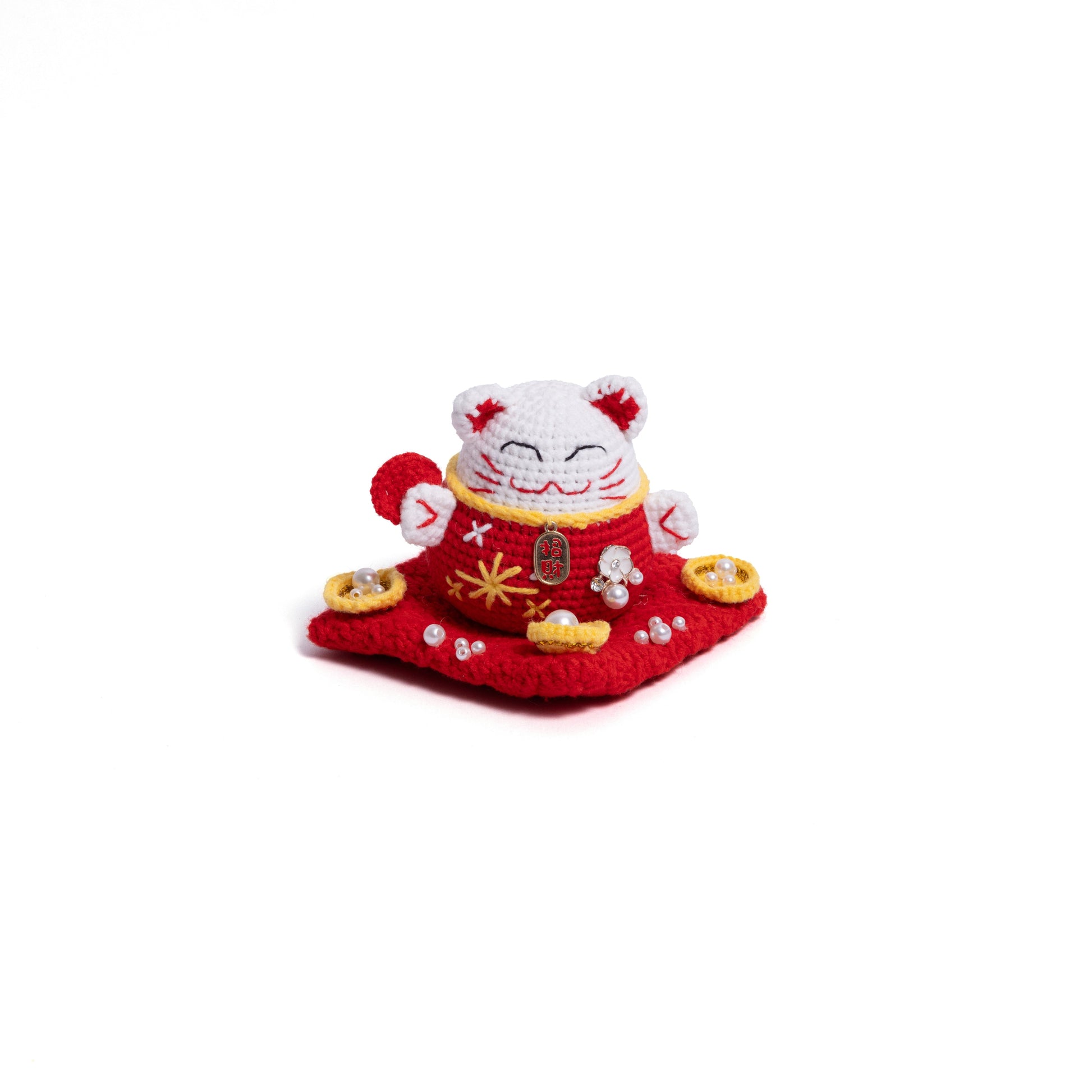 Fortune Feline Family: Adorable Lucky Cat Crochet Collection