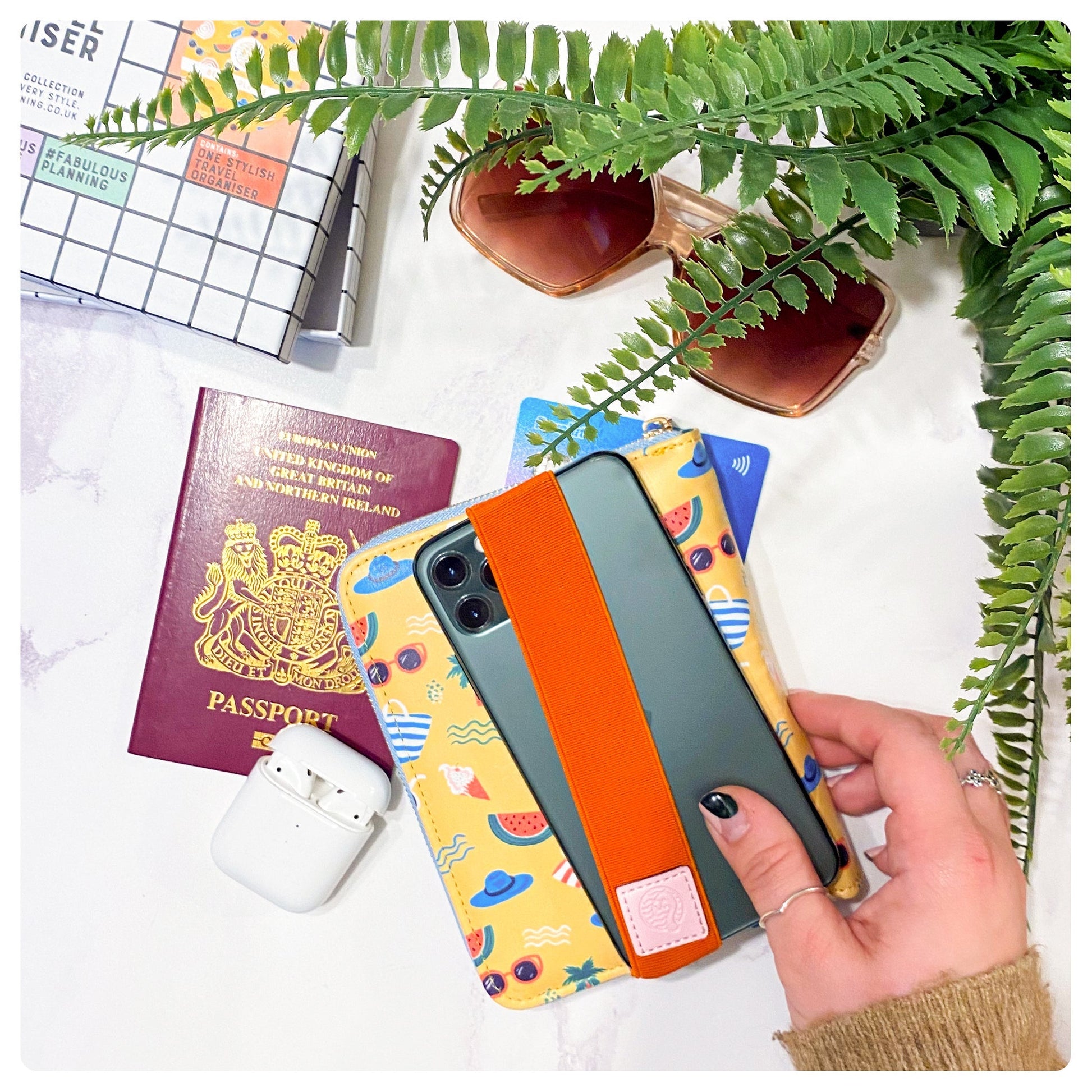 Beach Please - Travel Organiser