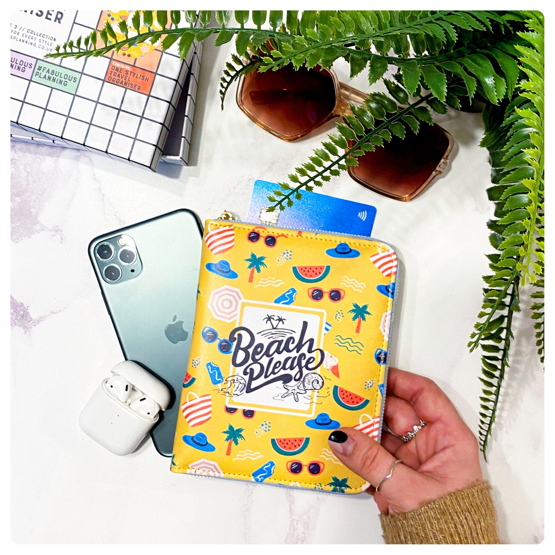 Beach Please - Travel Organiser