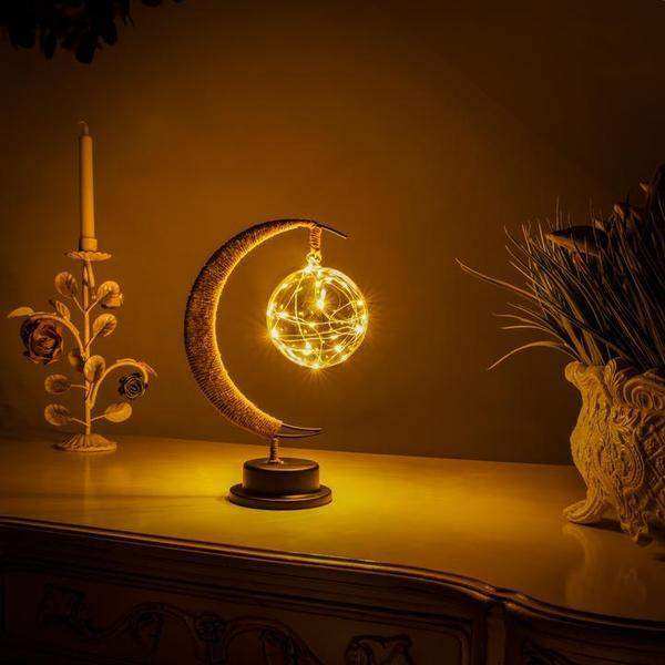 Bewitching Lunar Lamp