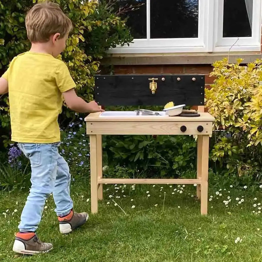 Single Mud Kitchen