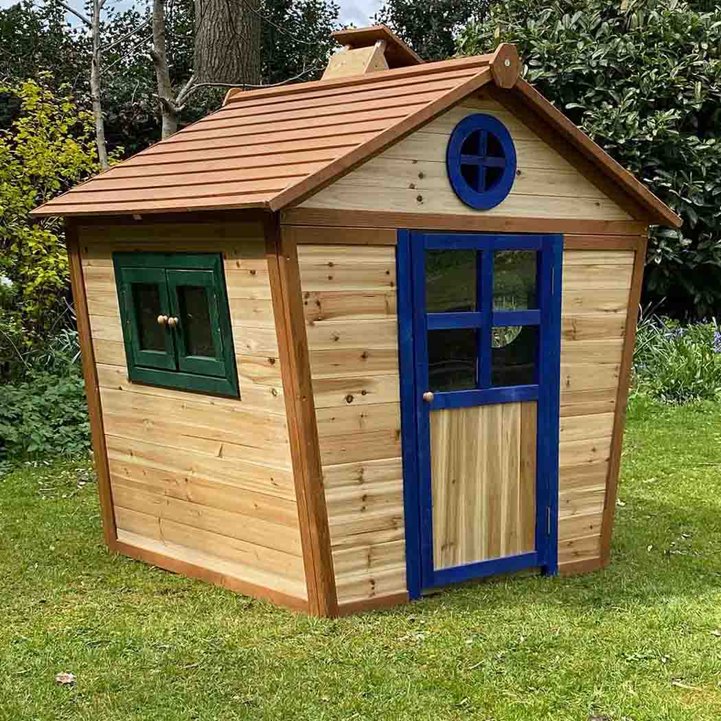 Redwood Lodge Wooden Playhouse – Pre-Painted Fir