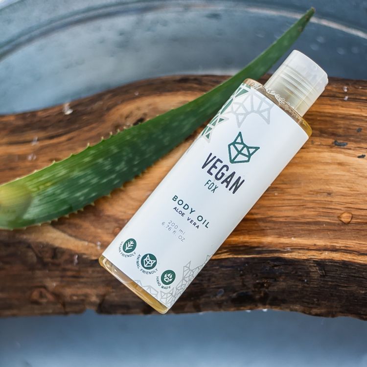 Vegan Fox Natural Oil – Hydrate & Tone with Aloe Scent by Vegan Fox at www.brixbailey.com