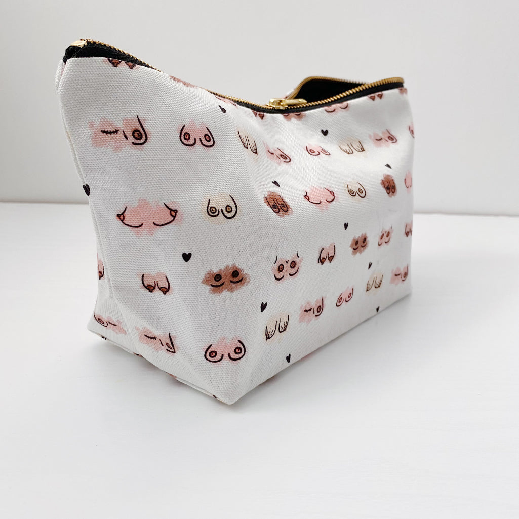 Zip-up nappy wallet - Boobies Print
