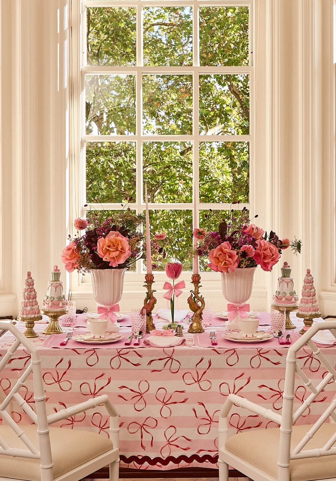 Dahlia Pink Petal Candleholder - Tole