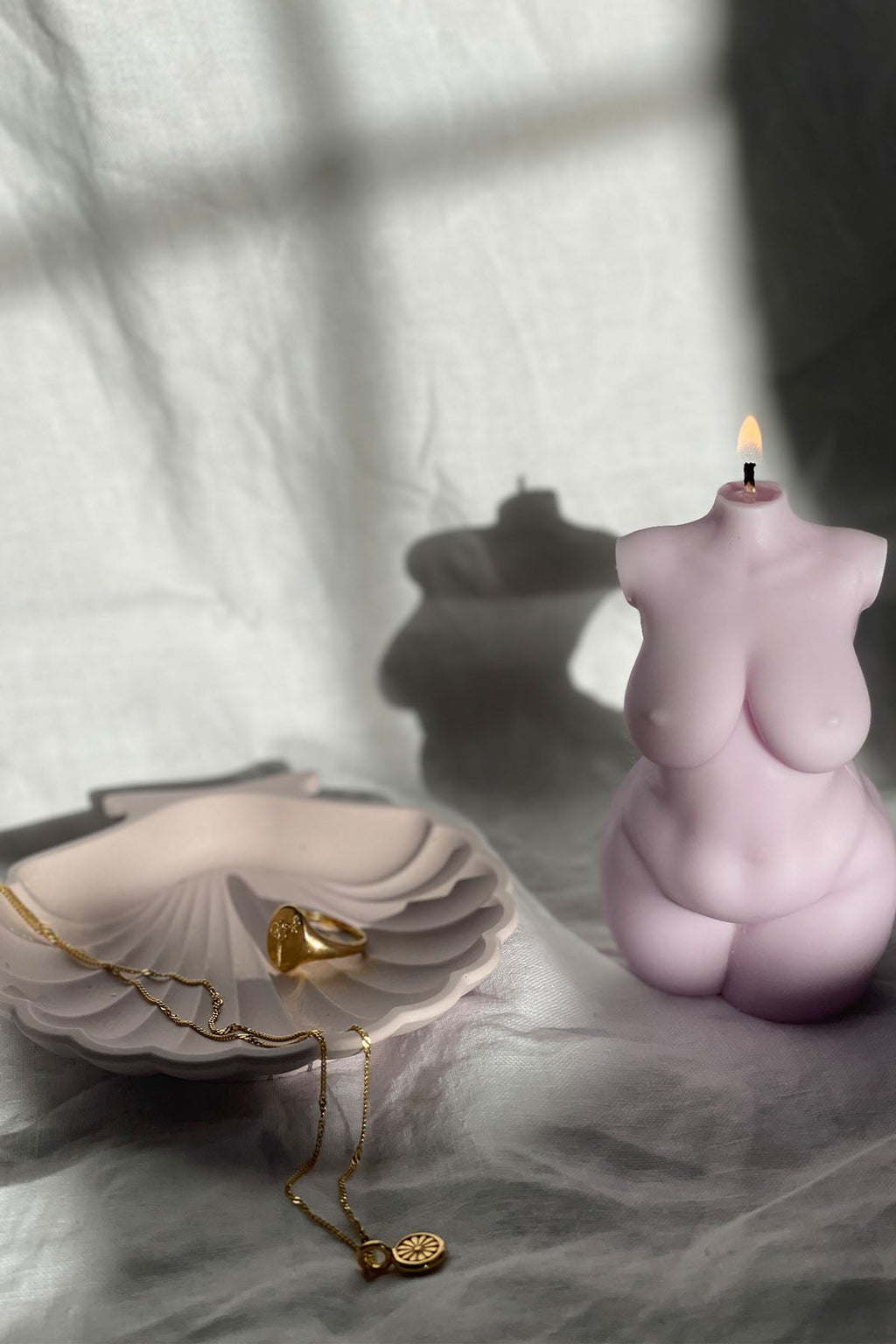 Curvy Body Candle