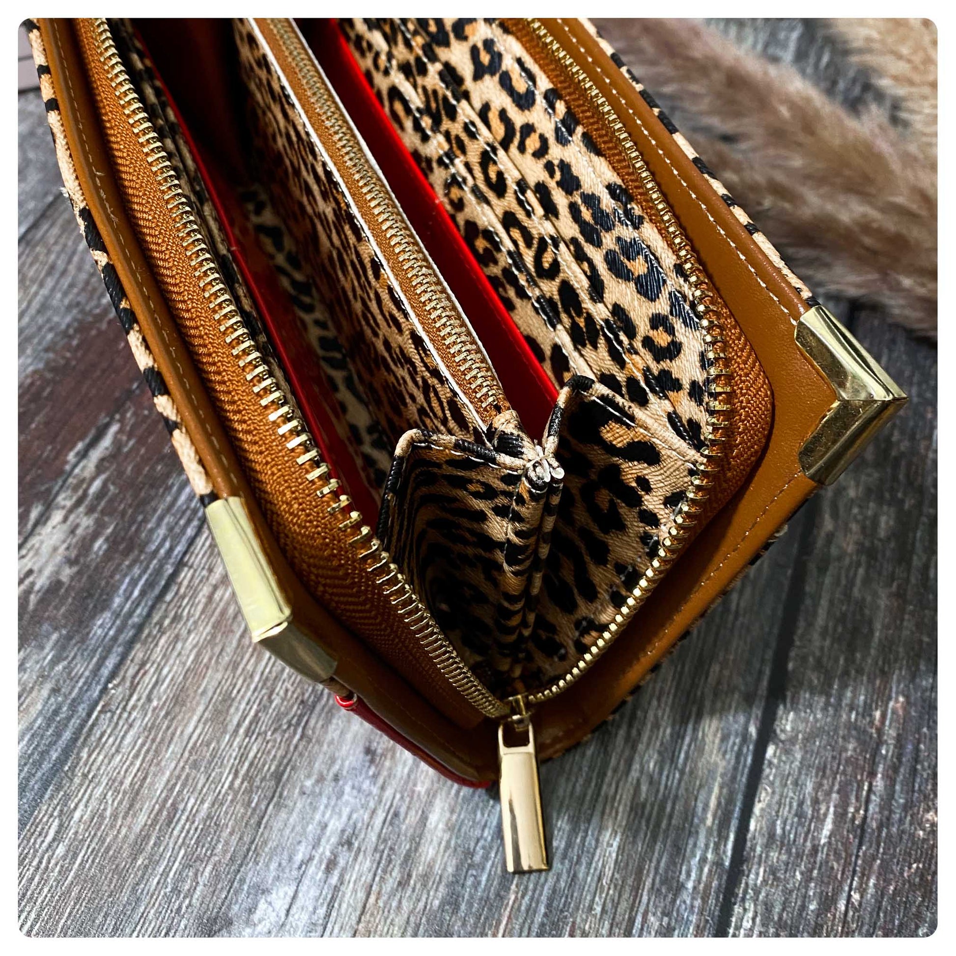 "Exotic" Leopard Continental Fab-Purse
