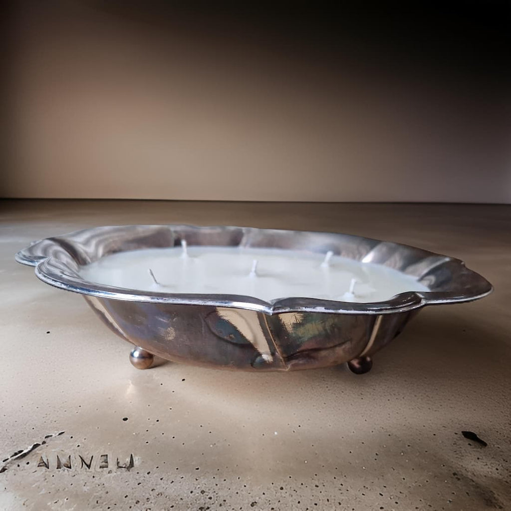 Flower-Shaped Bowl Candle