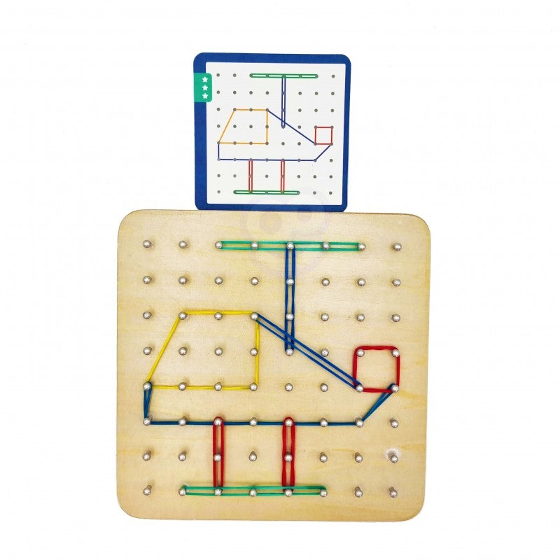 a child's hands creating a star shape on the green geoplan puzzle board with yellow rubber bands