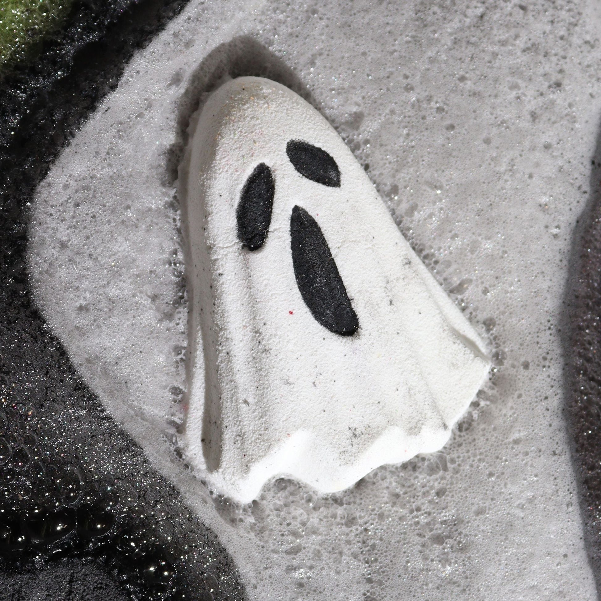 Ghost Halloween Bath Bomb 65g