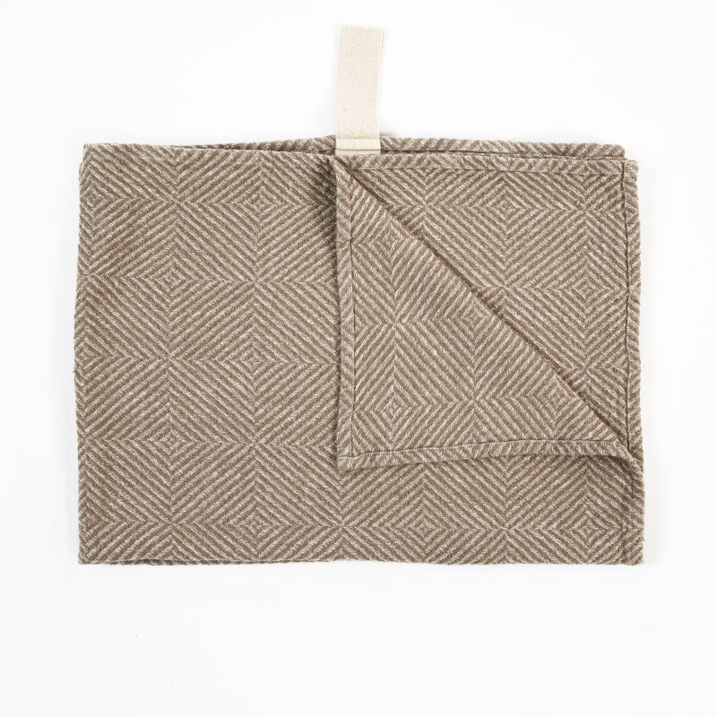 Luxurious 100% Linen Towel – Chic & Quick-Drying by KOOSdisain at www.brixbailey.com