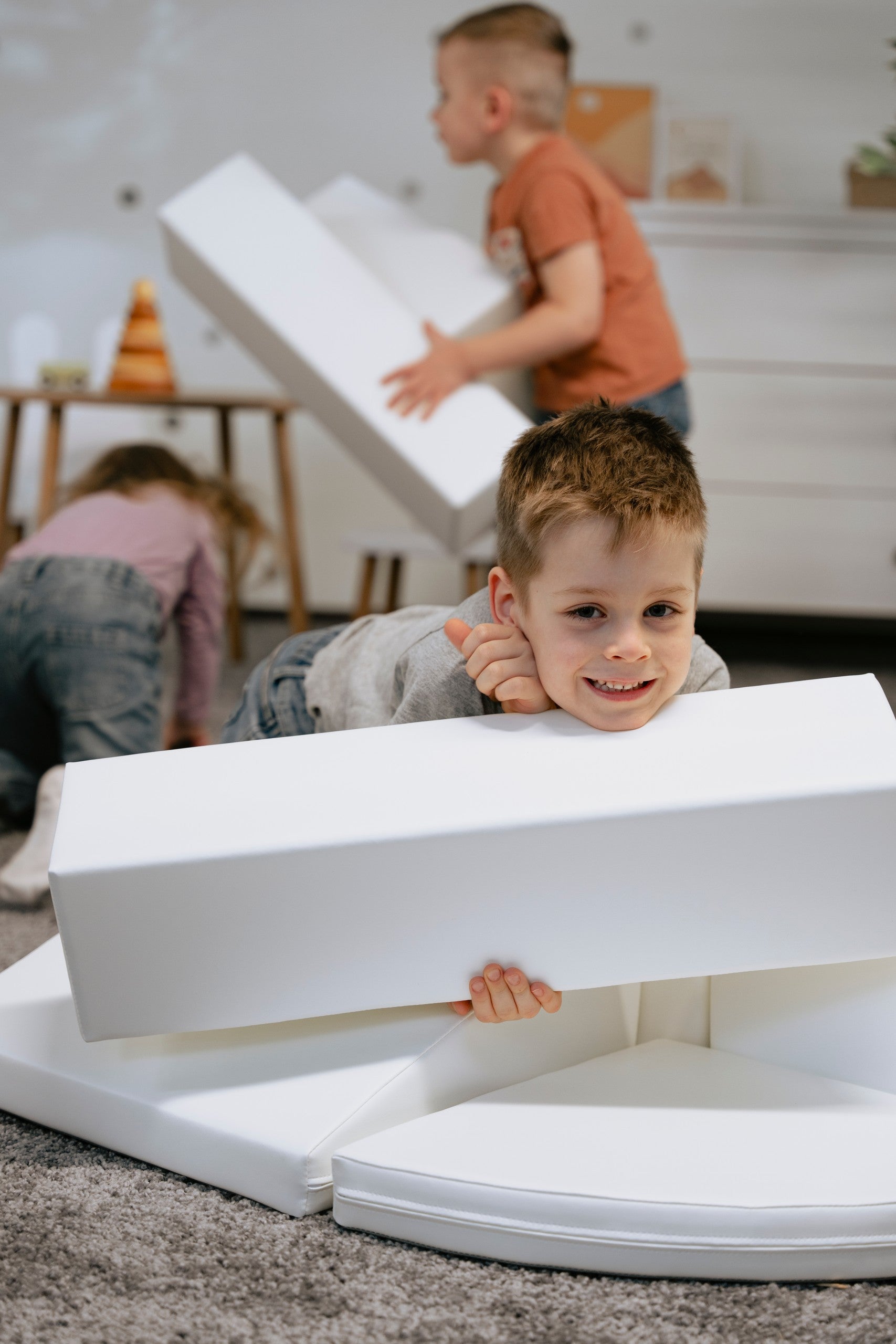 practical setup of iglu foam blocks for building obstacle courses