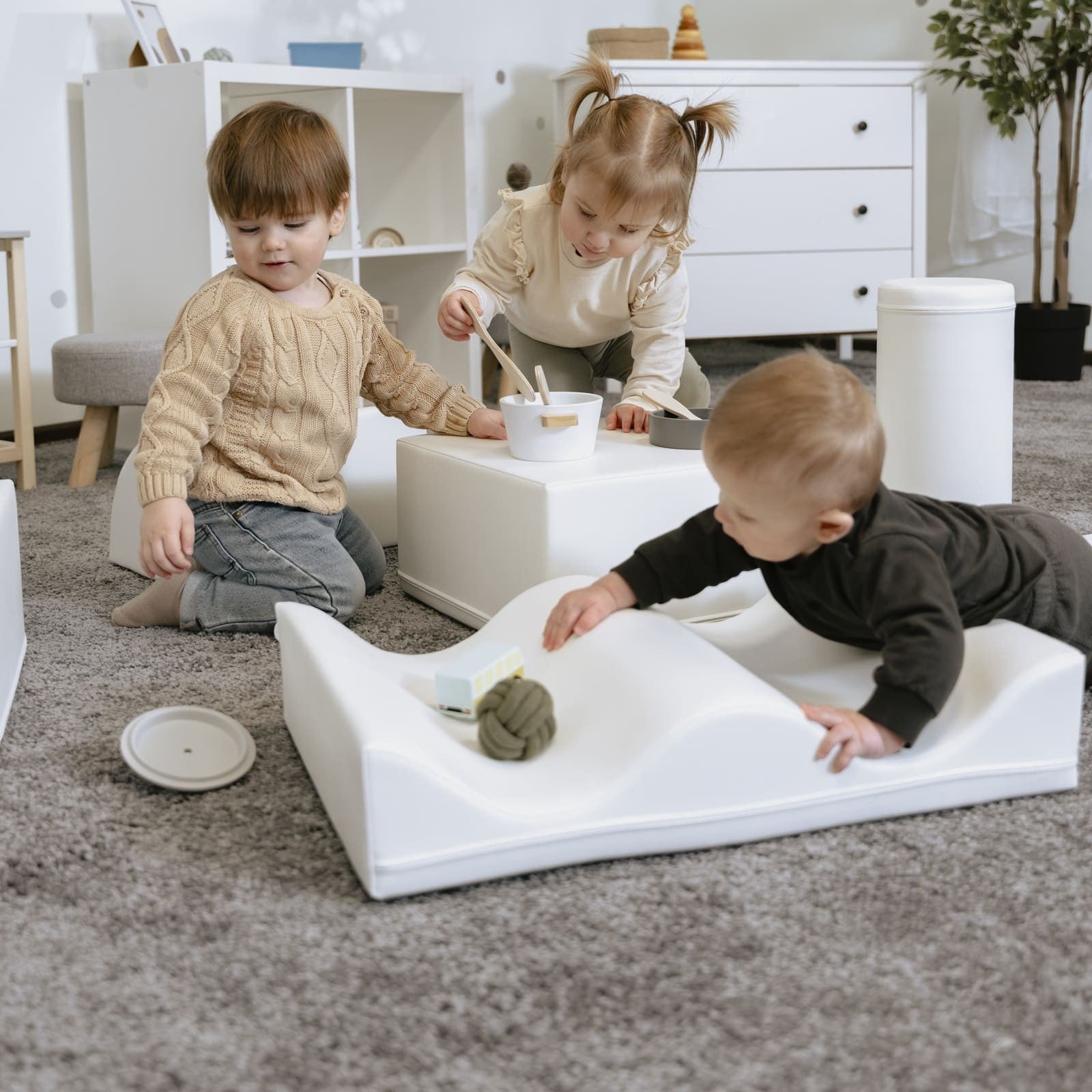 iglu discoverer 7-piece foam block set arranged in a sturdy, creative build for active play