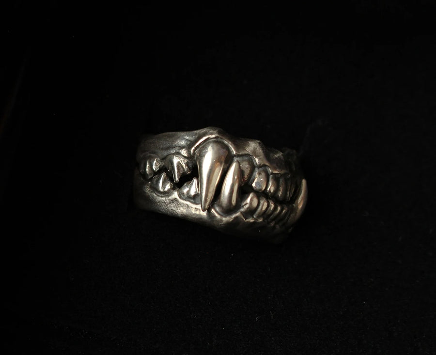 Predator Jaws Double Ring - Silver