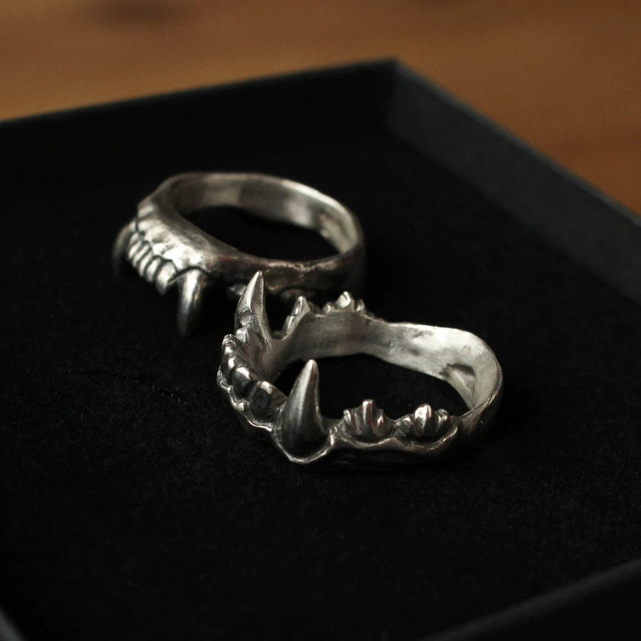 Predator Jaws Double Ring - Silver