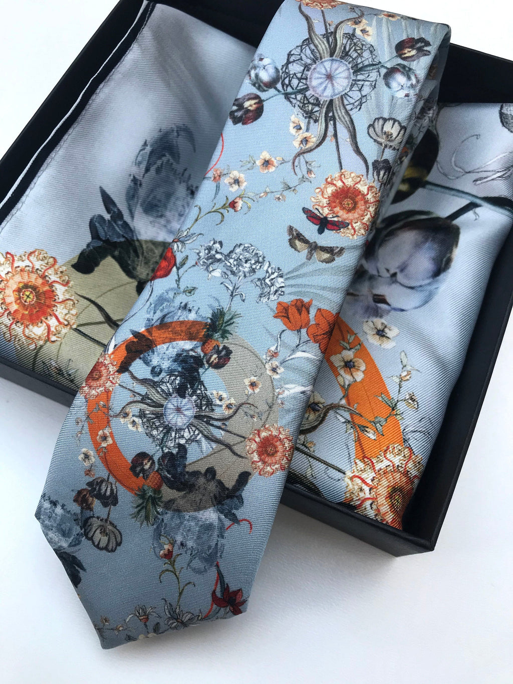 Light Blue Silk Tie and Pocket Square Gift Set with Evolution Design